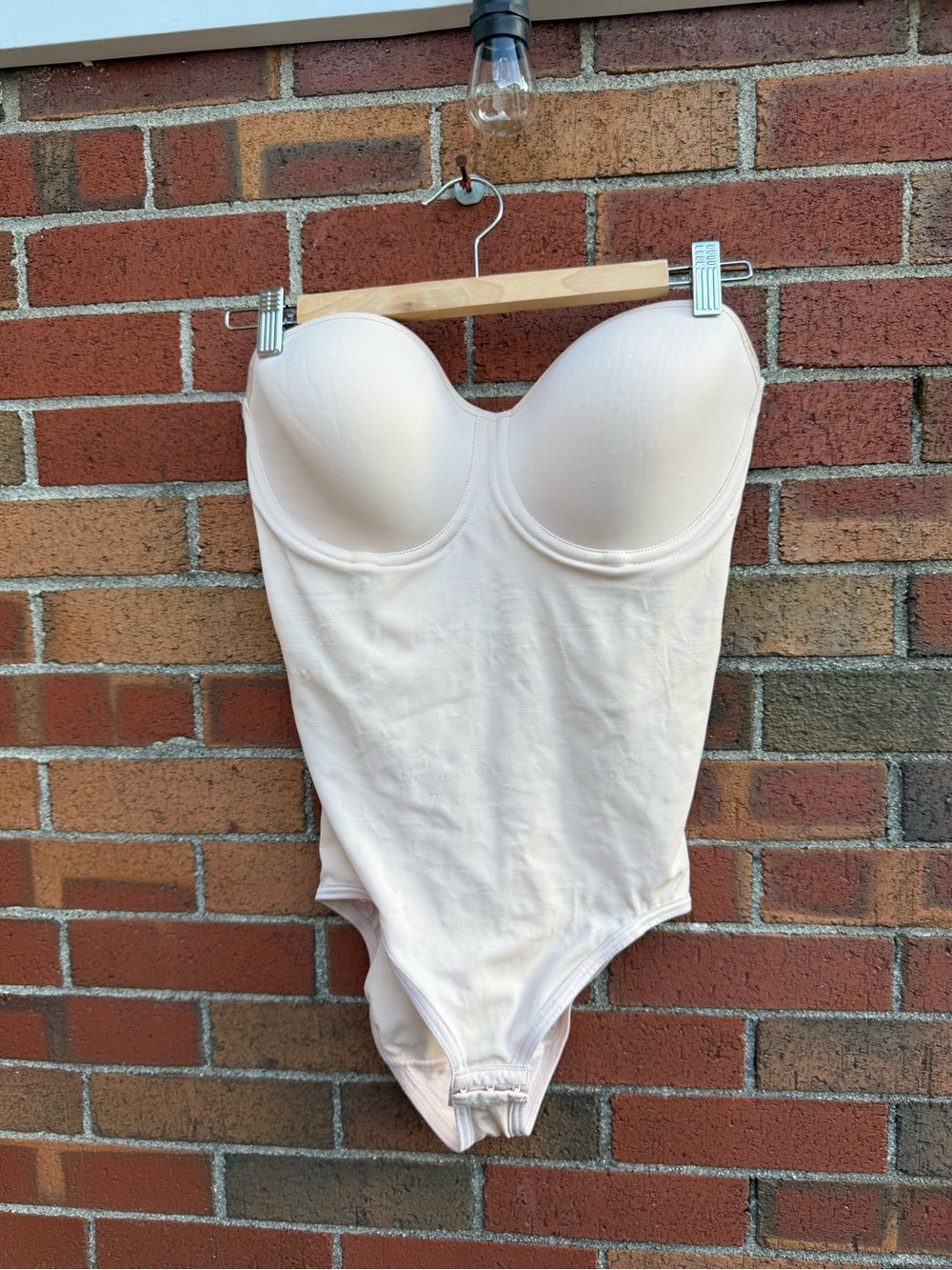 Flexees by Maidenform Strapless Shapewear Bodysuit Nude Beige 38D